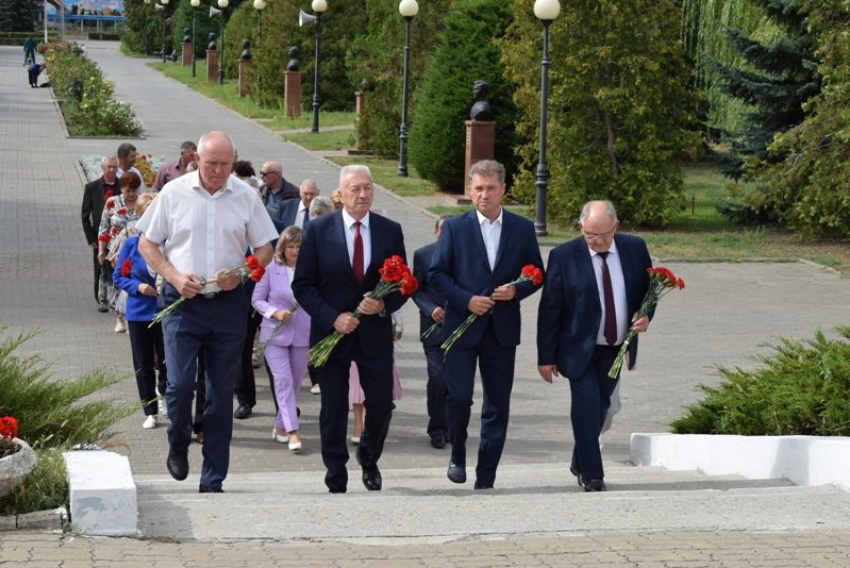 По какому поводу в Камышин приезжал спикер Волгоградской областной думы Александр Блошкин