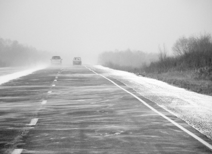 Управление дорог предупредило о метели и плохой видимости на трассах Волгоградской области