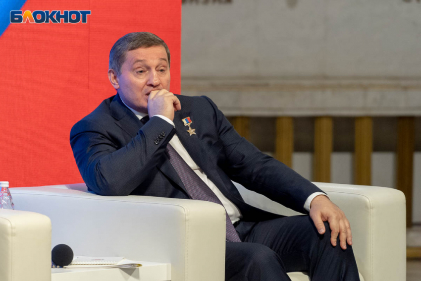 Волгоградский губернатор Бочаров ввел новые ковидные ограничения: полный список 