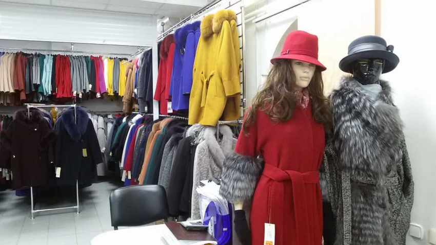 В магазине «Мир пальто» перед Новым годом оденут по сезону камышанок с самым взыскательным вкусом