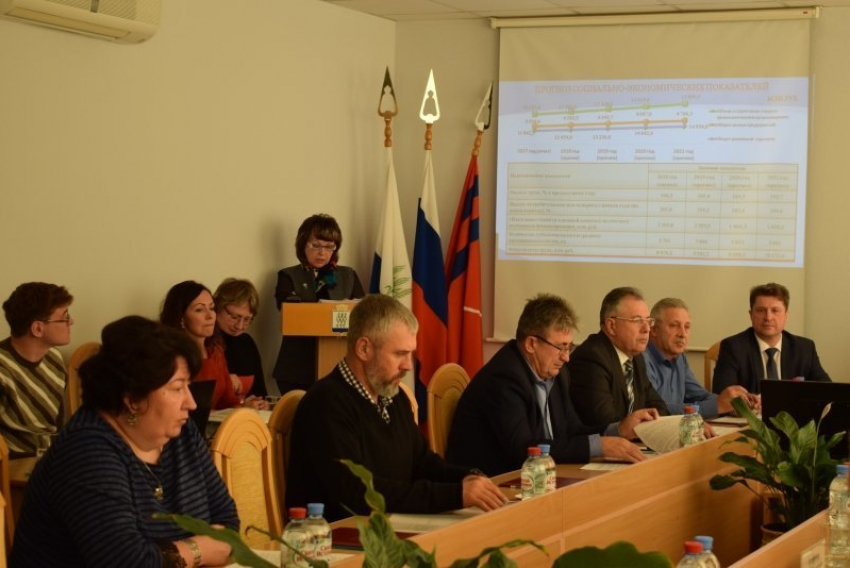 Депутаты Камышинской городской думы сегодня одобрили несколько важных документов - без дискуссий