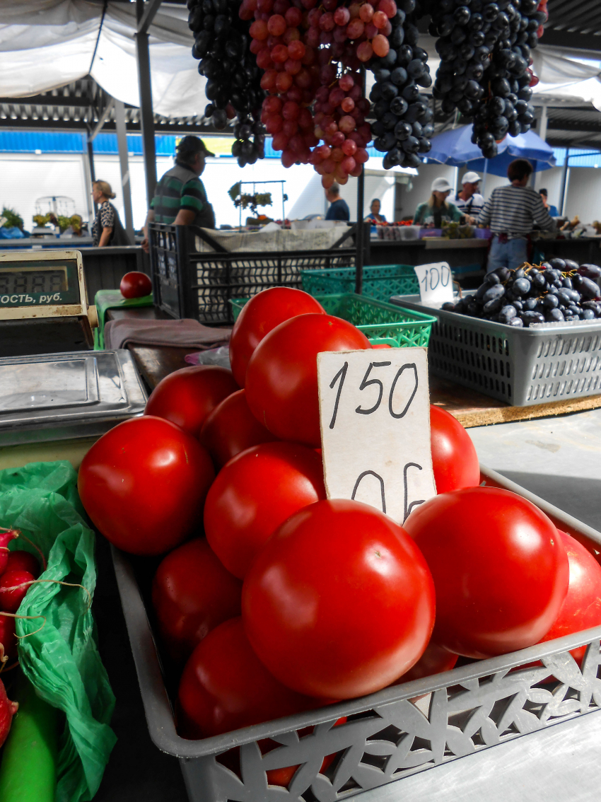 Куда «прыгнули» цены на помидоры в Камышине?