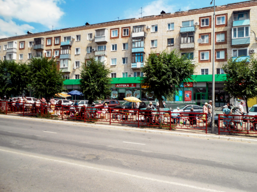 На сколько в Камышине с 12 августа будут штрафовать торговцев на стихийных рынках, «собачников» на детских площадках, гадалок, попрошаек, и не только