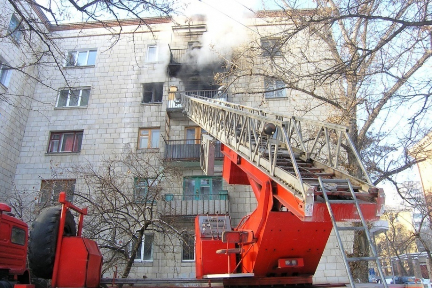 Почти мистика: в Волжском пенсионер сгорел в собственной квартире без пожара