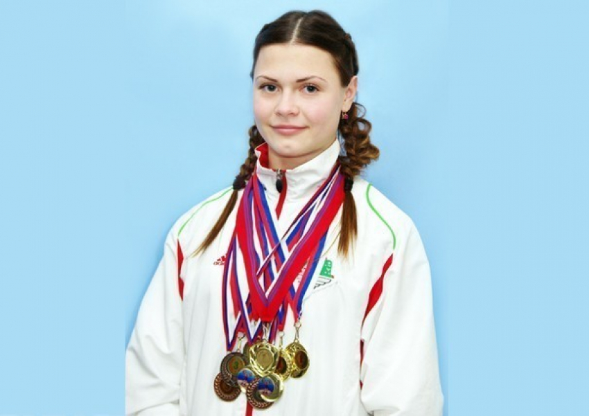 На чемпионате России по пауэрлифтингу двое юных атлетов из Камышина  добились бронзовых медалей 
