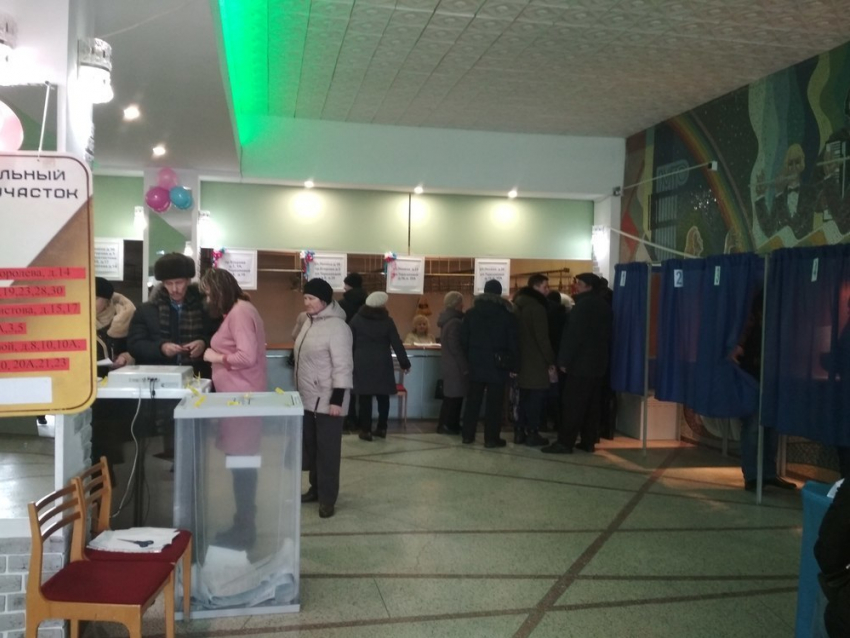 В Волгоградской области на президентских выборах проголосовало 50% избирателей