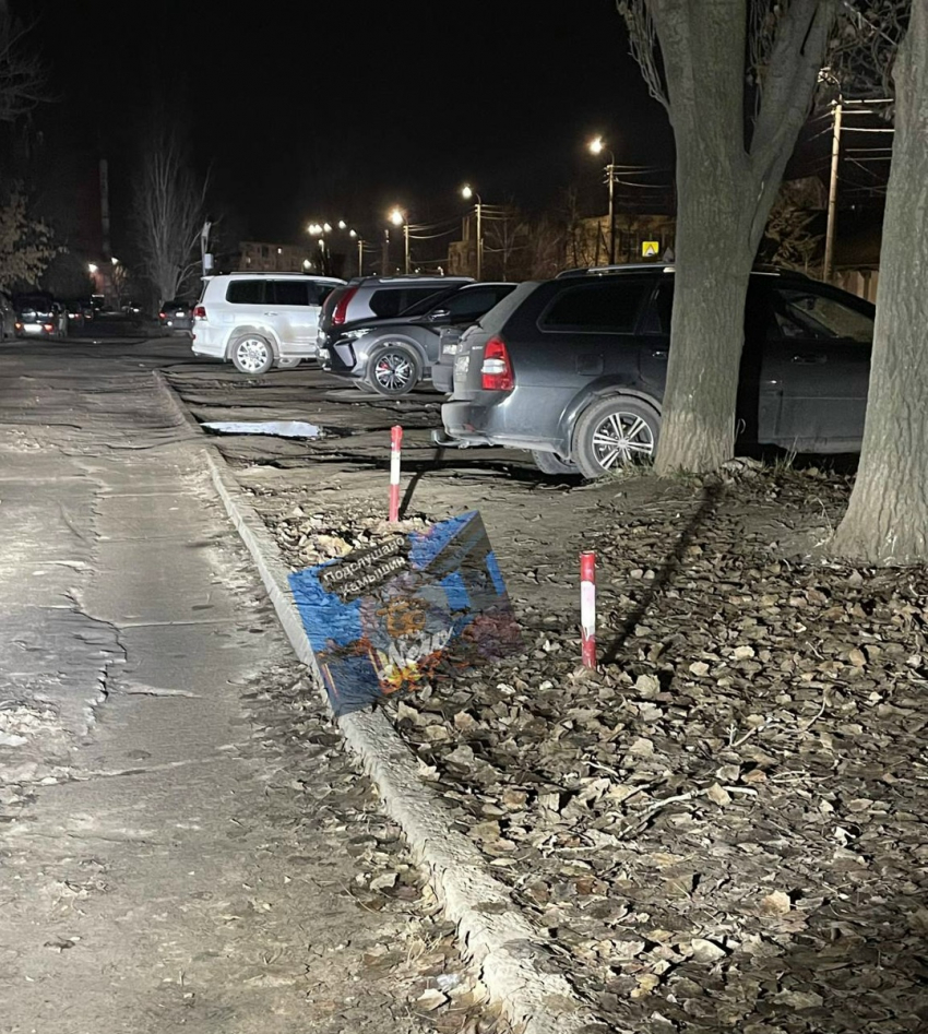 В Камышине в «элитном» 6-м микрорайоне назревает «война столбов» 