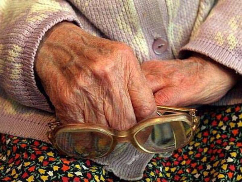 Патрульно-постовая служба Камышина вернула домой потерявшуюся пенсионерку
