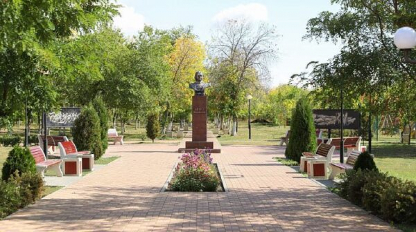 Концерт, дискотека, фейерверк: какую программу наметили в Петровом Вале на День города 