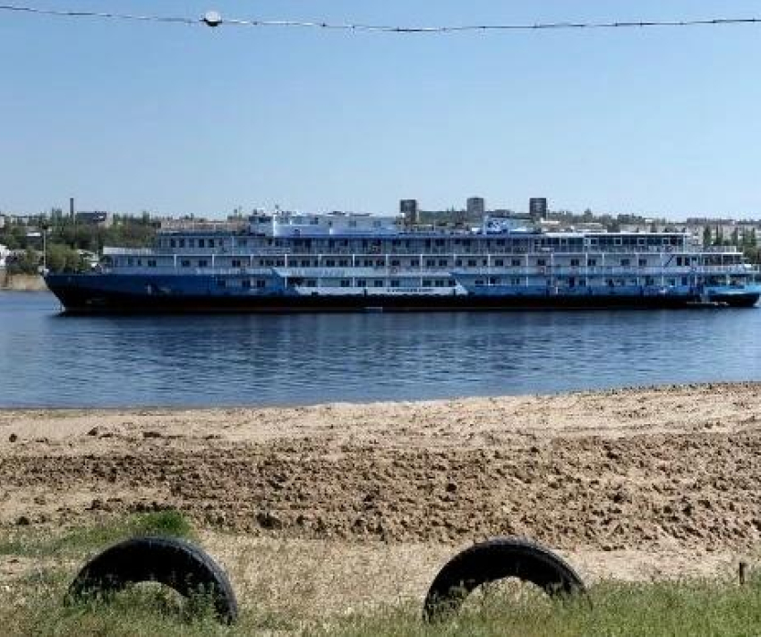 Какие требования Роспотребнадзора выполняются на пляже у здания администрации Камышина