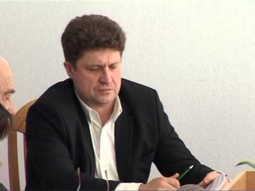 Станислав Зинченко продолжает отправлять в отставку «полицейский призыв» в руководстве муниципальных предприятий Камышина