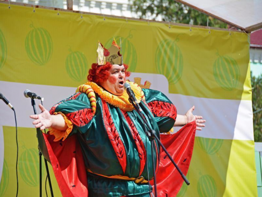Камышанин Сергей Захаров в шестой раз откроет Арбузный фестиваль в роли короля-Полосатика
