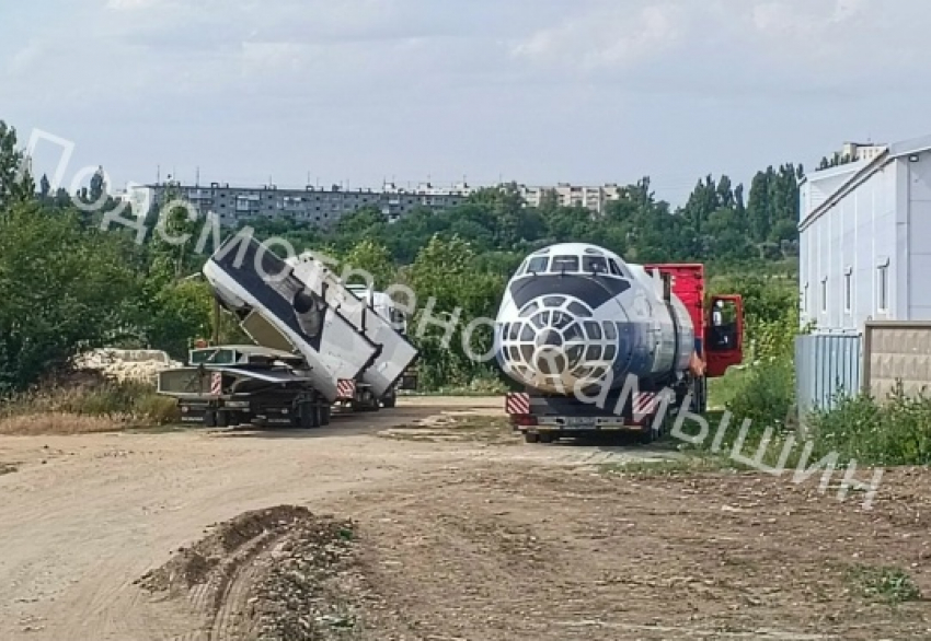 В камышинский парк-отель «Авиабаза» депутата Облдумы Дмитрия Крикунова прибыл новый самолет: под гостиничные ли номера - не уточняется
