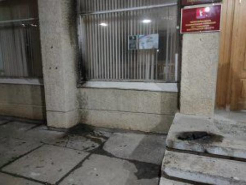 Камышанина, бросившего «коктейль Молотова» в администрацию Камышина, отправляют в колонию 