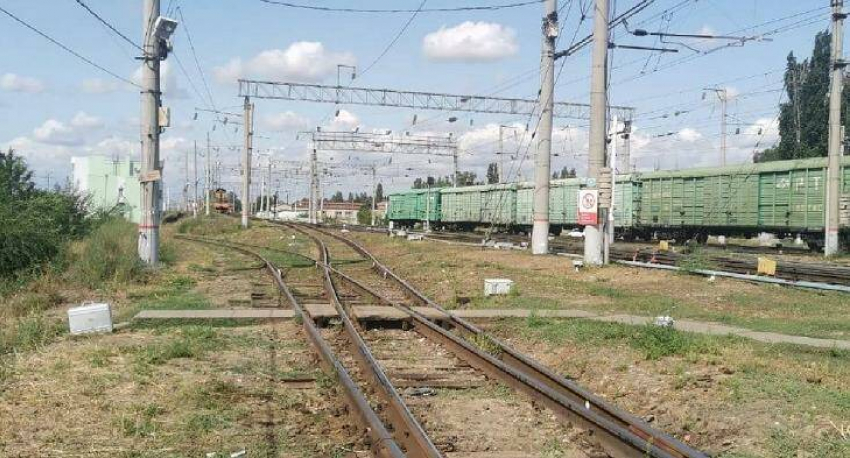 В городе Петров Вал Камышинского района школьник, попавший под поезд вчера, 24 августа, остался без ног