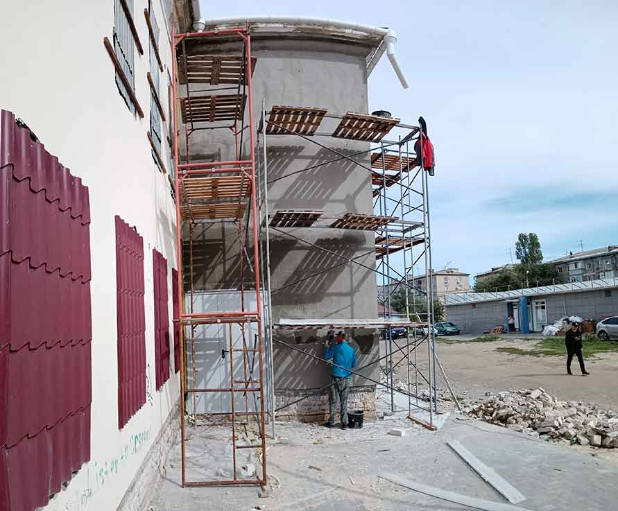 В Камышине постепенно преображается запущенное здание бывшего кинотеатра «Победа», которое станет одноименным ТЦ