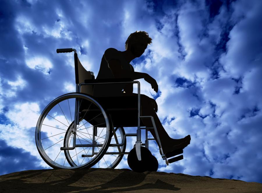 Мучения инвалидов-колясочников в Камышине сняли на видео, - портал «Высота 102»